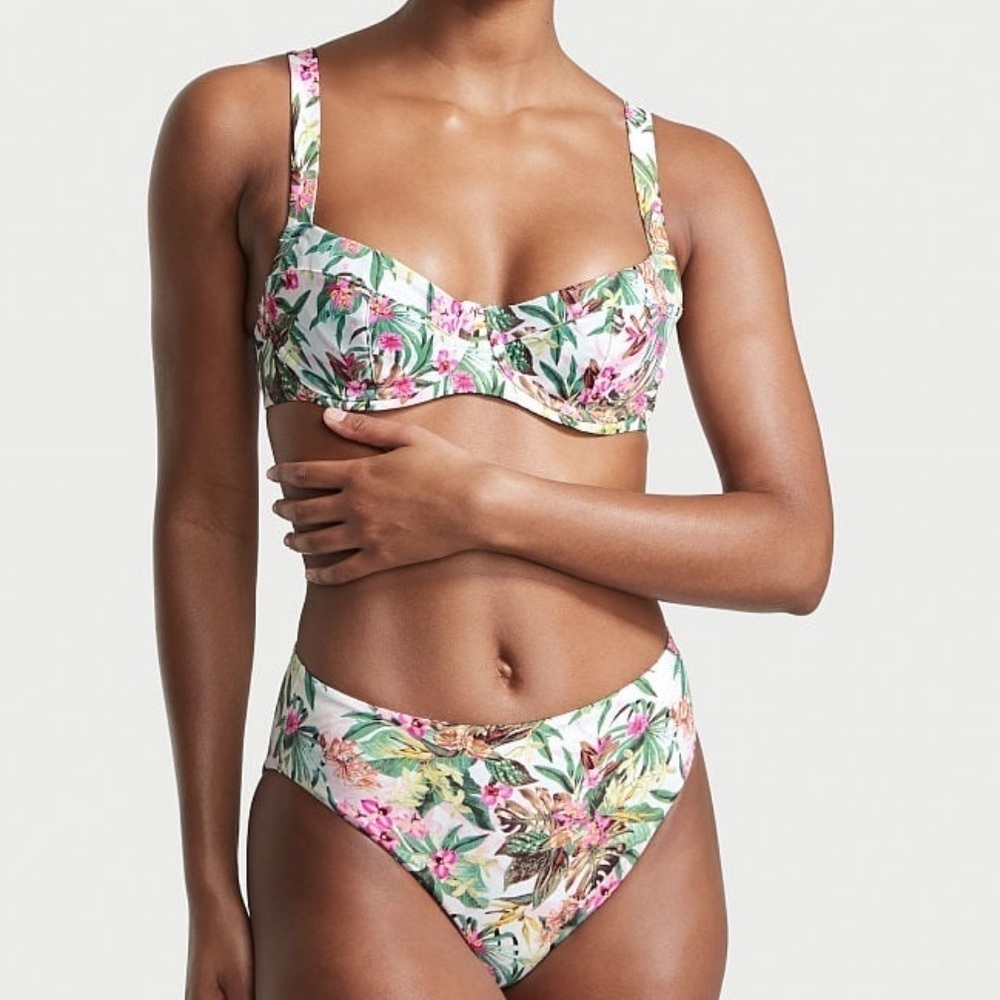 Victoria's Secret Swim Essential Wicked Bikini Top in Palm Sz S